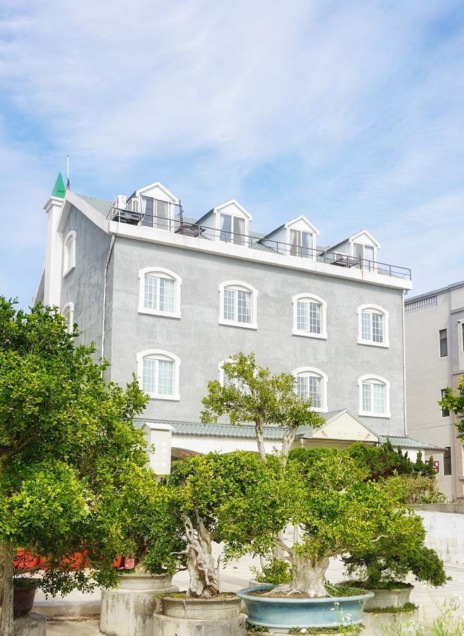 Red Roof B&B Цзиньху Экстерьер фото
